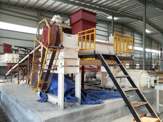 4.2Mpa Máy làm gạch đất sét bằng cách ép chân không cho gạch ô tô