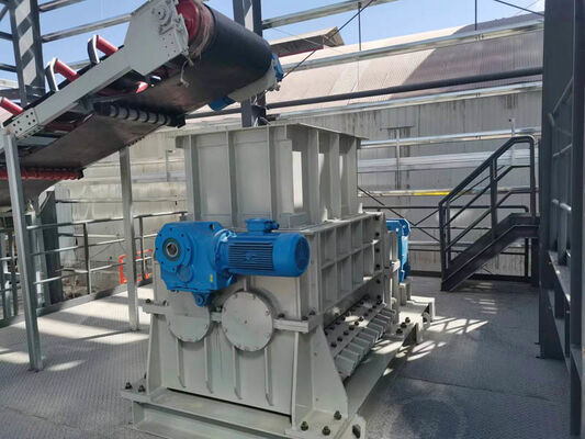 30 đến 120 tấn/h máy nghiền cuộn hai răng màu xám nguyên liệu thô nghiền để làm gạch đất sét từ nhà sản xuất BBT