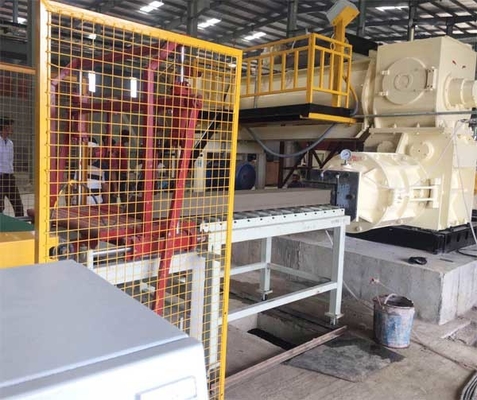 Máy đùn đất sét tự động máy đùn chân không cho gạch rắn / gạch rỗng