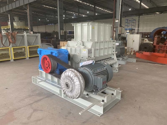 Máy nghiền con lăn có răng kép BBT AC Motor 30 - 45m³ / h Công suất