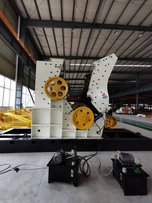 ISO9001:2008 Certified Twin Rotor Hammer Mill Crusher with 15 Years Experience and Sealing Strip for Dust Reduction