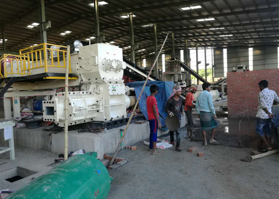 Máy đùn chân không vật liệu xây dựng Dây chuyền sản xuất gạch đất sét hoàn toàn tự động Máy làm gạch