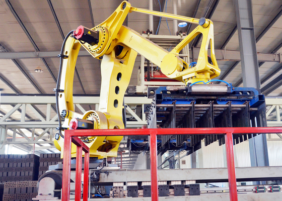 Máy xếp robot 9.5kVa để làm gạch đất sét hoàn toàn tự động