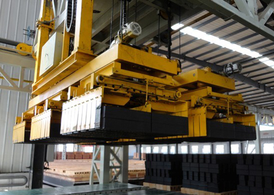 Máy xếp gạch đất sét hoàn toàn tự động cho khối rỗng công suất khác nhau
