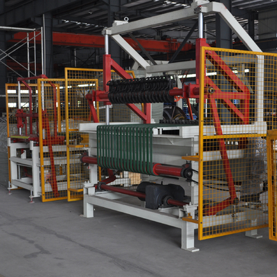 Máy cắt gạch khối đất sét đỏ tự động cho nhà máy sản xuất gạch hiện đại