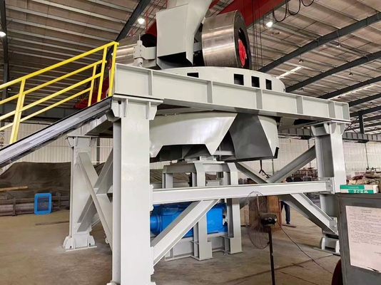 Clay Brick Wet Pan Mill với 40-50m / h Công suất và 5300 * 4600 * 6500 mm kích thước