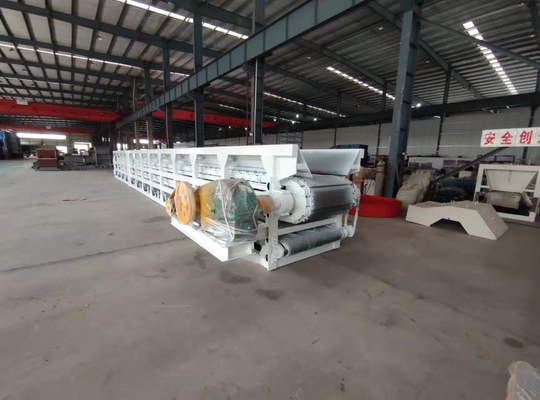 6015×2500×1750 mm TCNL Mô hình Brick Box Feeder Machine với 1175 mm Chain Travel Track Center Distance