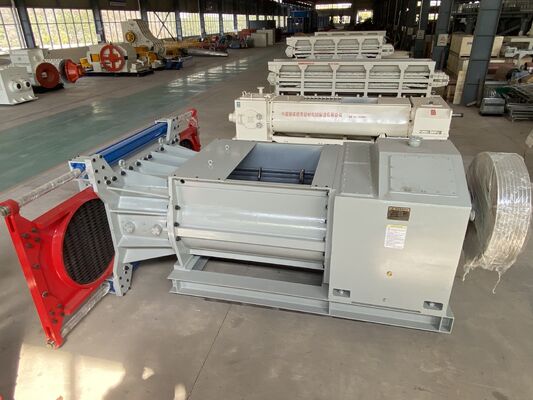 BBT phía trước stencil trộn extruder được sử dụng để trộn các nguyên liệu thô khác nhau trong gạch đất sét sản xuất nhà máy