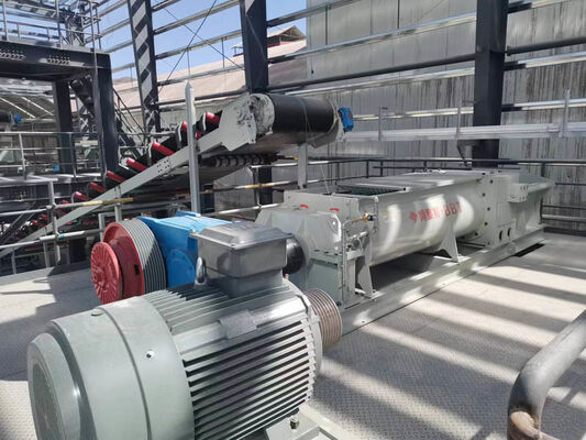 30 đến 120 tấn/h máy nghiền cuộn hai răng màu xám nguyên liệu thô nghiền để làm gạch đất sét từ nhà sản xuất BBT